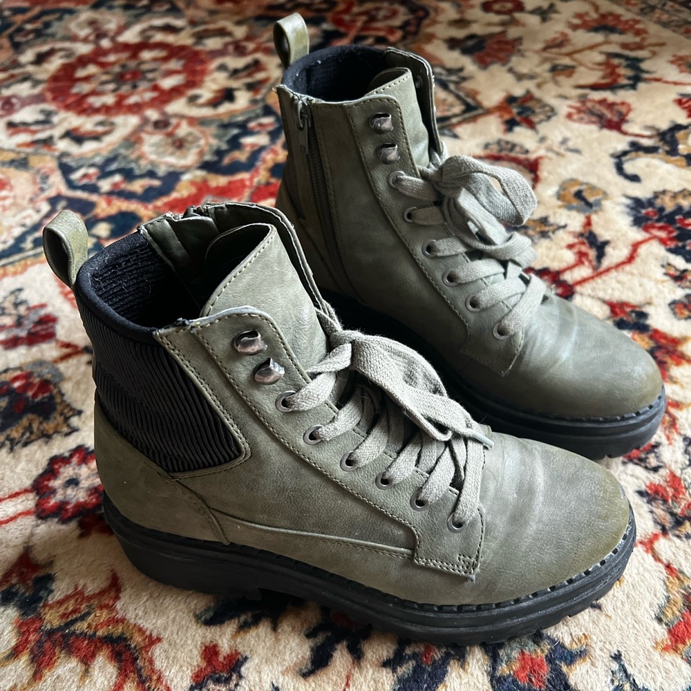 Chunky Army Green Lace Up Combat Boots